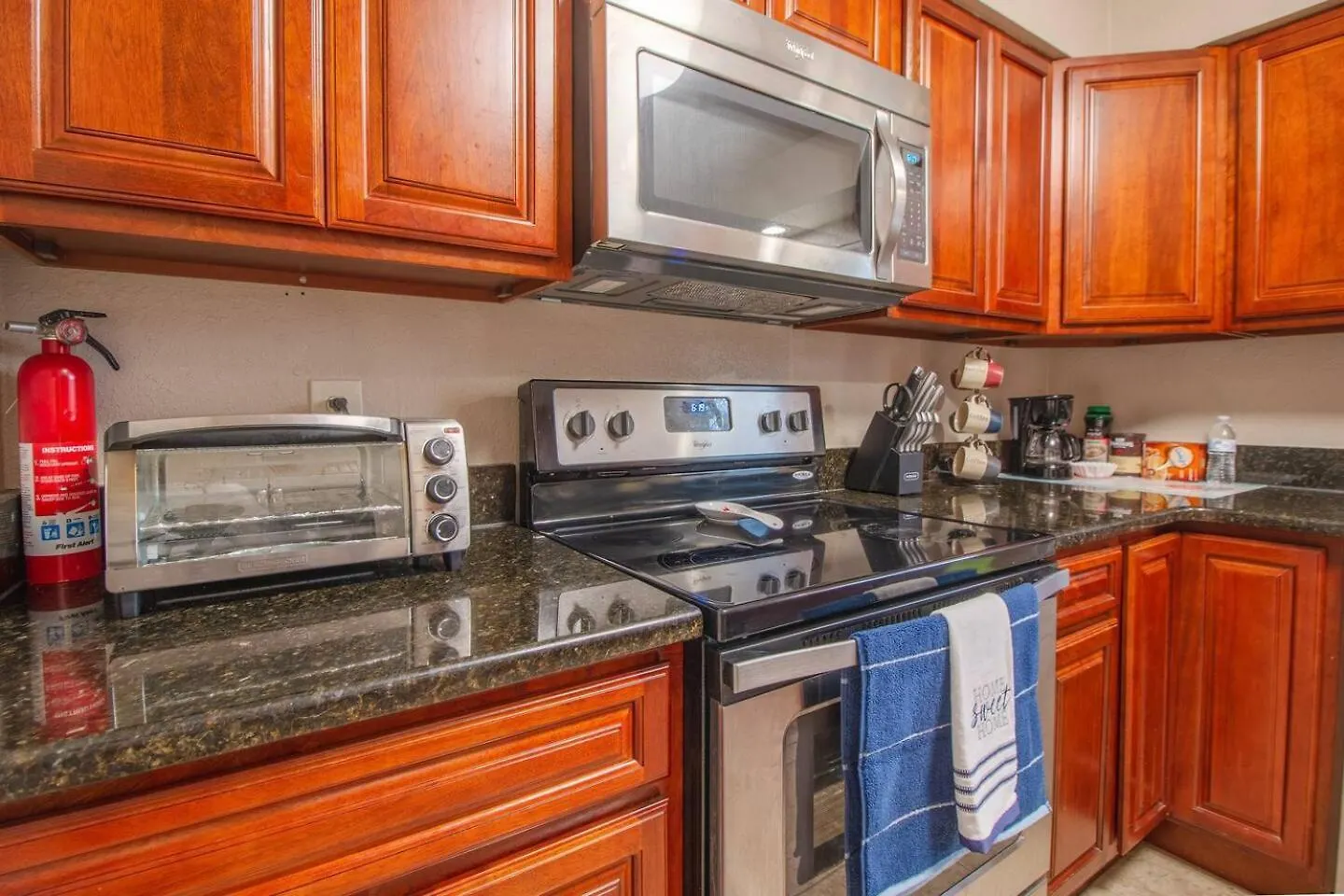 Downtown 4Br Retreat Pets Welcome Fast Wifi Orlando United States